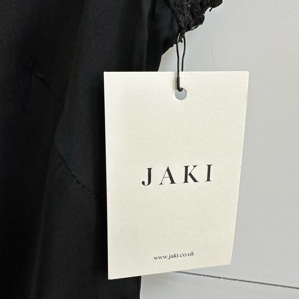 Jaki London V Neck Lace Trim Camisole NWT - Picture 2 of 5